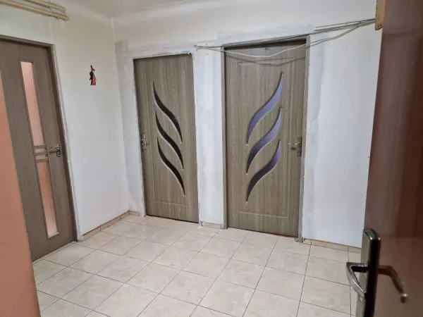 Apartament 4 camere București - poza 2