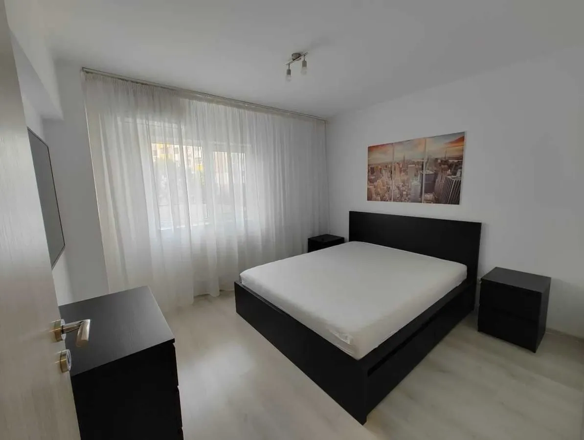 Apartament 4 camere București - poza 1