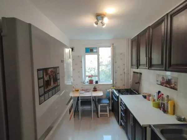 Apartament 4 camere București - poza 1