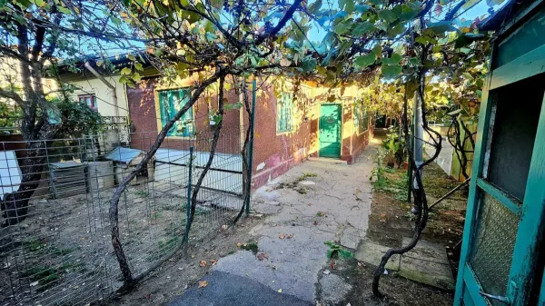 Casă 4 camere București - poza 1