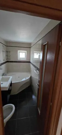 Apartament 4 camere București - poza 2