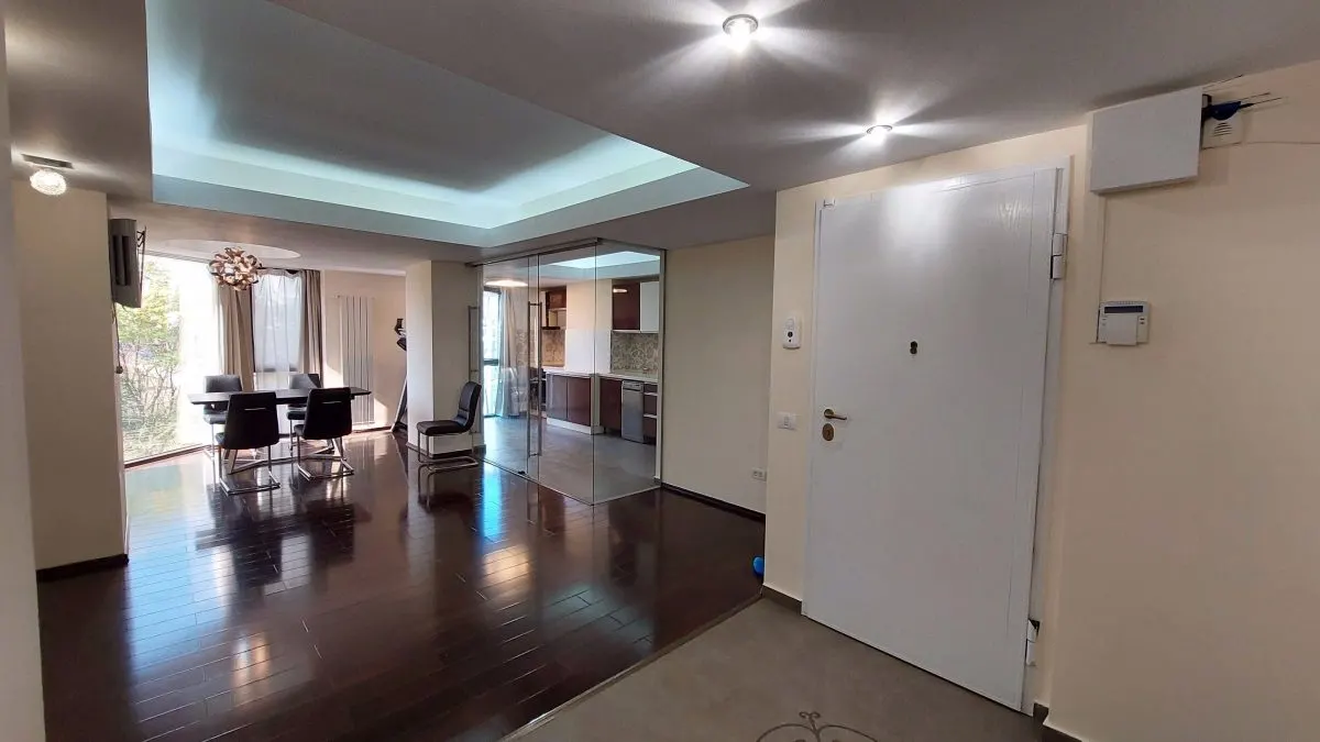 Apartament 4 camere București - poza 1
