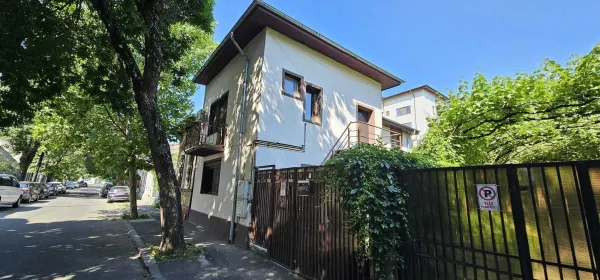 Casă 4 camere București - poza 1
