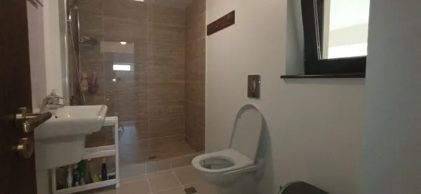 Casă 4 camere București - poza 2