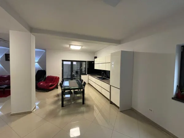 Casă 4 camere București - poza 2
