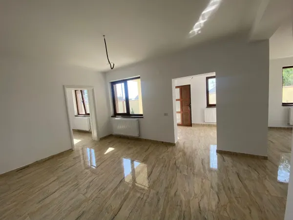 Casă 4 camere Lumina - poza 18