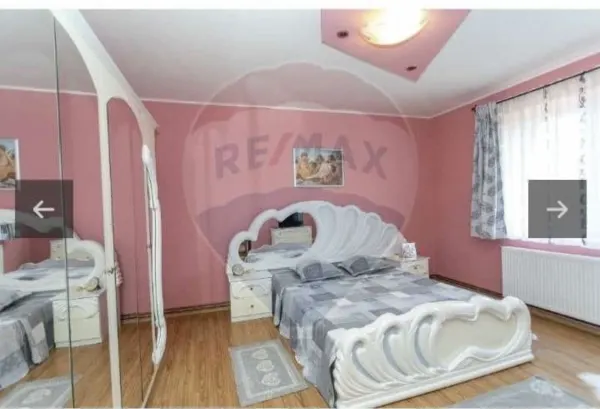 Casă 2 camere Mediesu Aurit - poza 2
