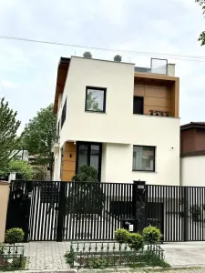 Casă 4 camere București - poza 1
