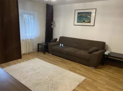 Apartament 3 Camere Decomandat Hol H Paduroiu - Bucuresti