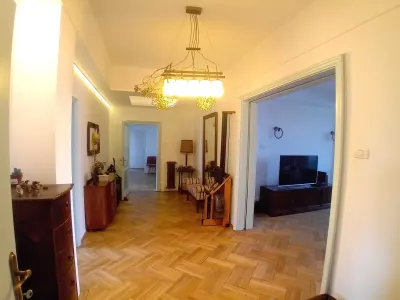 Apartament 4 camere București - poza 1