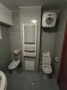 3 camere, zona Dacia, 93 mp, decomandat - Constanta