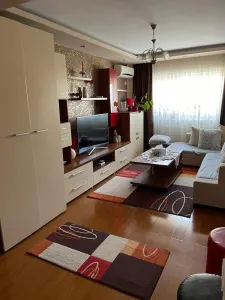 BRASADAS vinde ap 4 cam etajul 4/8 pe Blaga. - Satu Mare