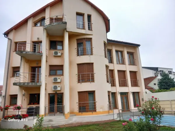 Casă 16 camere Satu Mare - poza 2