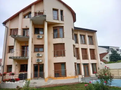 Casă 16 camere Satu Mare - poza 2
