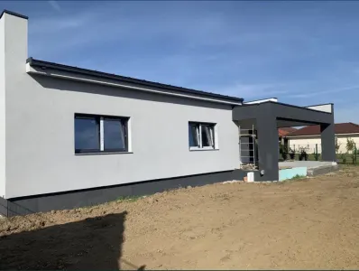 Casă 4 camere Păulești - poza 3