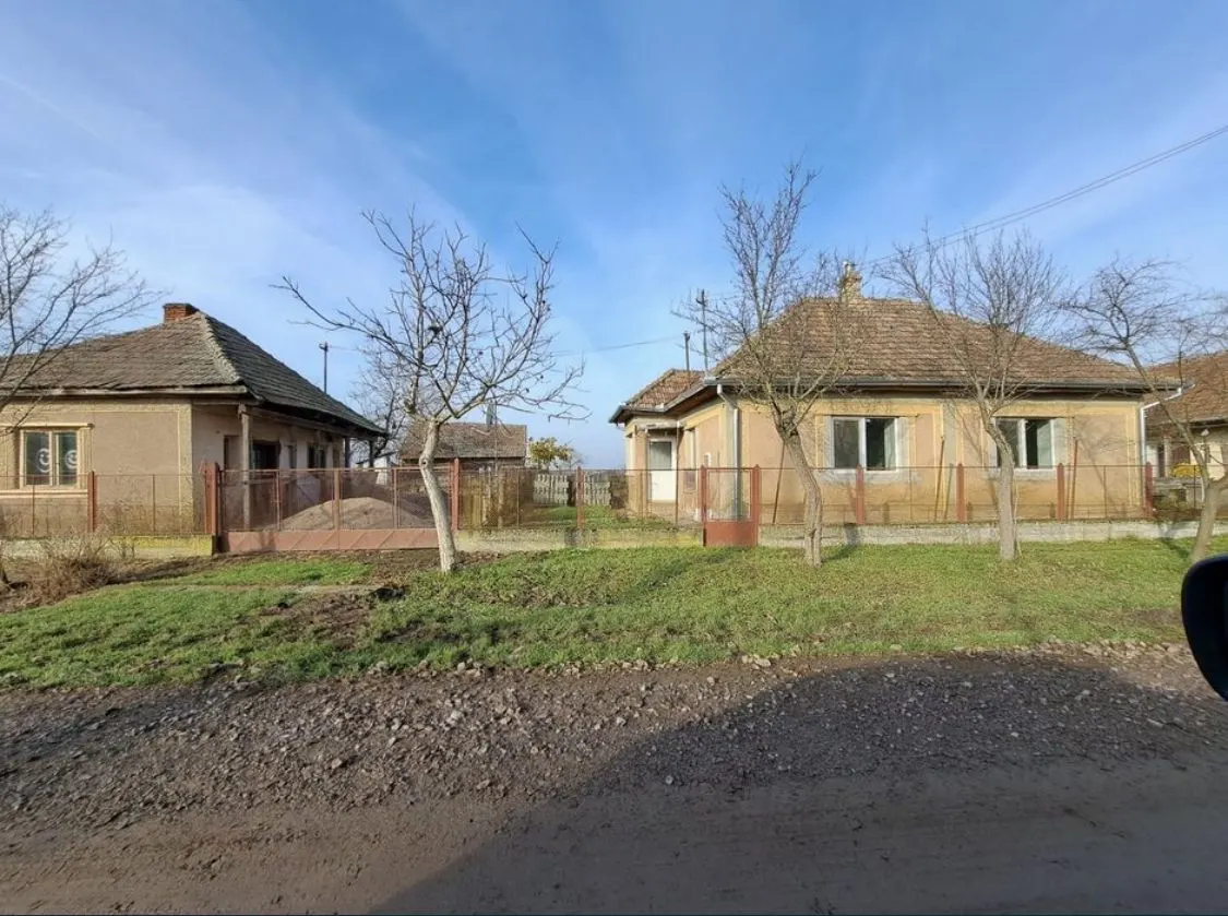 Casă 2 camere Ady Endre - poza 1