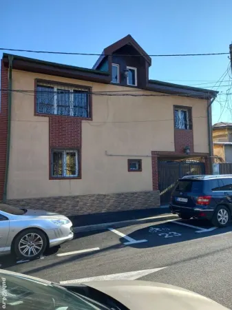 Casă București - poza 1