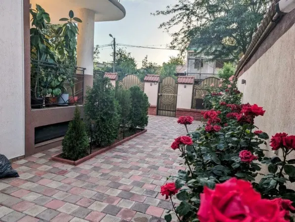Casă 5 camere București - poza 1