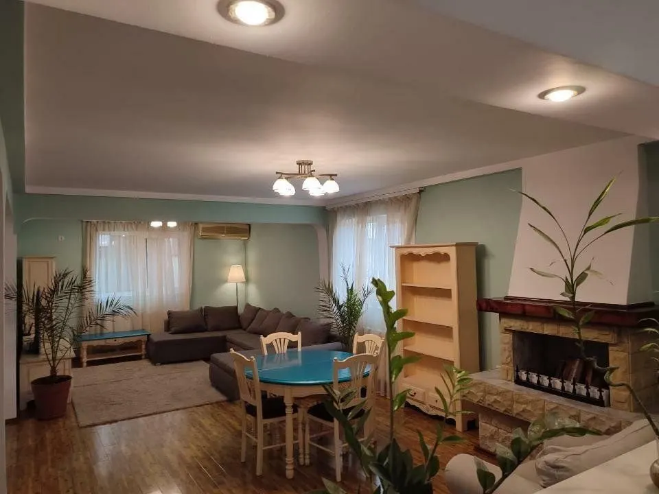 Casă 5 camere București - poza 1