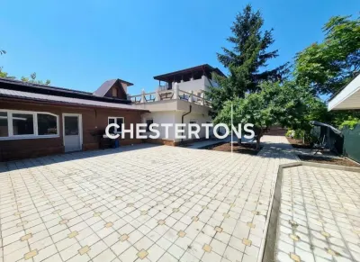 CASA / VILA DE VANZARE – SPATIOASA, RENOVATA, CU TEREN GENEROS SI GARAJ - Bragadiru