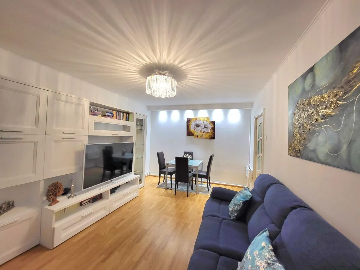 Apartament 4 camere București - poza 1