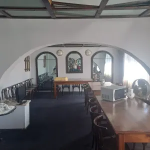 BRASADAS vinde prin REPREZENTARE EXCLUSIVA casa 8 cam 450mp. - Satu Mare