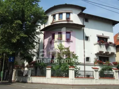 Etaj integral pentru birouri | 5 camere și terasă privată | Dorobanți - Bucuresti