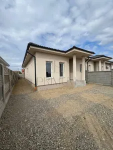 Casă 3 camere Moșnița Nouă - poza 2