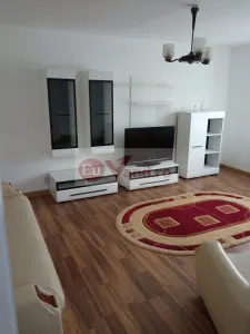 De inchiriat apartament cu 3 camere ICF, langa Scoala nr. 12, parter, 500 E - Galati