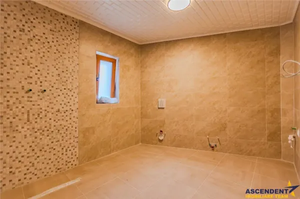 Casă 12 camere Sânpetru - poza 13
