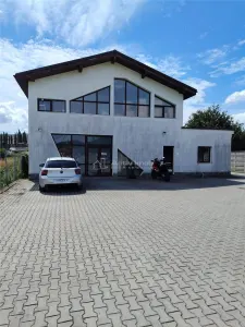 Service auto - spatiu comercial Hunedoara - Hunedoara
