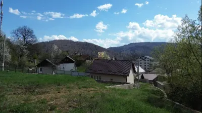 Teren de Vânzare în Gura Humorului | 1.272 mp | Ultracentral, lângă Pârâu | 65.000 euro | Comision 0% - Gura Humorului