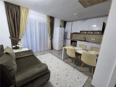 Apartament 2 camere de inchiriat + curte proprie, zona Marul de Aur - Baia Mare