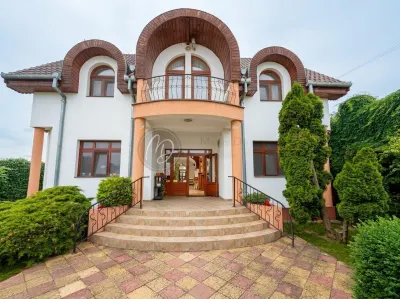 Hotel/Pensiune Marghita - poza 1