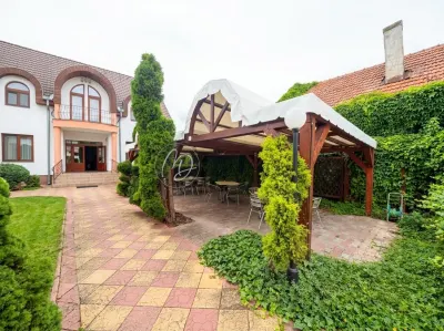 Hotel/Pensiune Marghita - poza 2