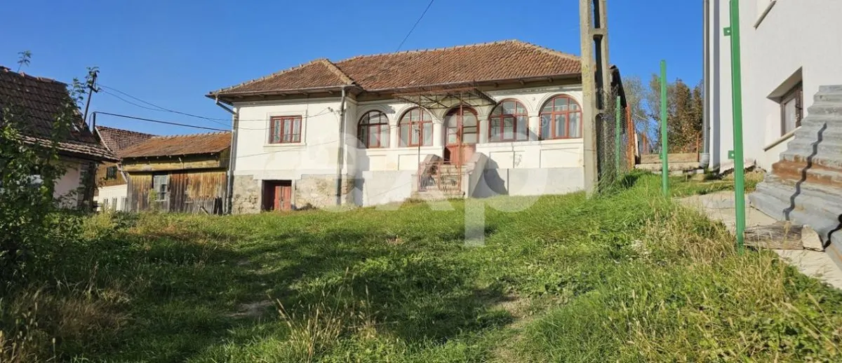 Casă 3 camere Curtea de Arges - poza 1