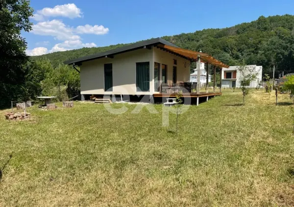 Casă 2 camere Mărăcineni - poza 2
