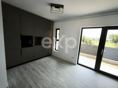 Casă 4 camere Pitești - poza 5