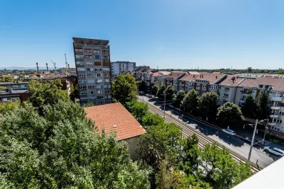 Apartament cu 2 camere, în Podgoria | Eficient termic și luminos - Arad