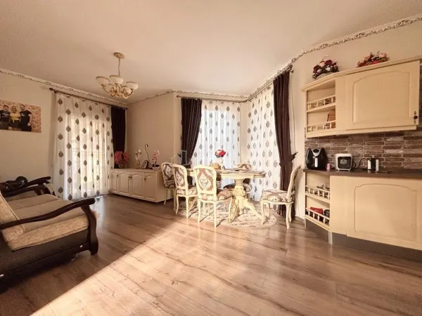 Casă 4 camere Sânmartin - poza 3