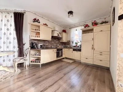Casă 4 camere Sânmartin - poza 4