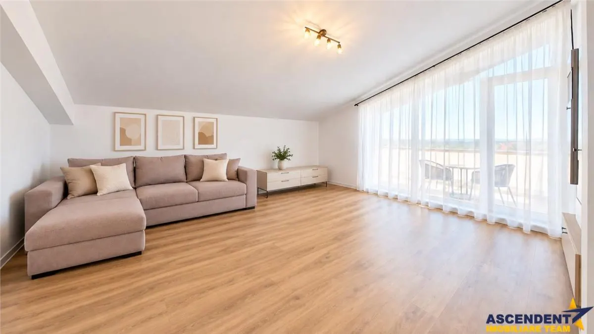 Apartament 3 camere Brașov - poza 1