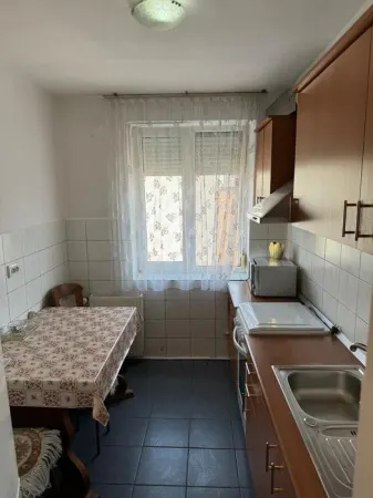 Apartament 2 camere Oradea - poza 1