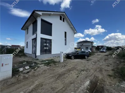 De vanzare casa individuala la cheie cu 4 camere si teren de 310 mp in Cristian zona Serelor - Cristian