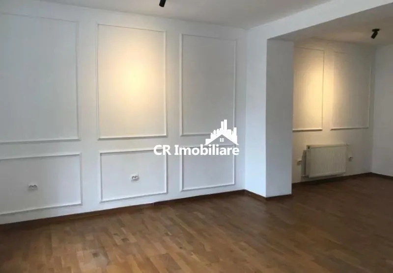 Apartament 4 camere București - poza 1
