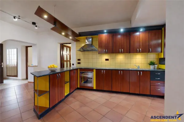 Casă 8 camere Brașov - poza 17