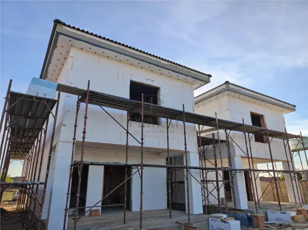 Casă 4 camere Moșnița Nouă - poza 2