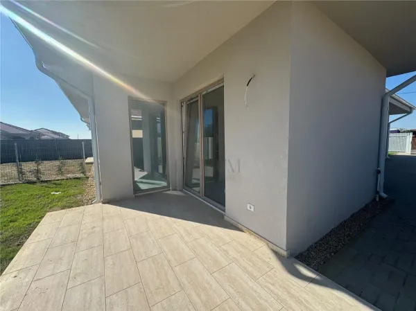 Casă 3 camere Moșnița Nouă - poza 5