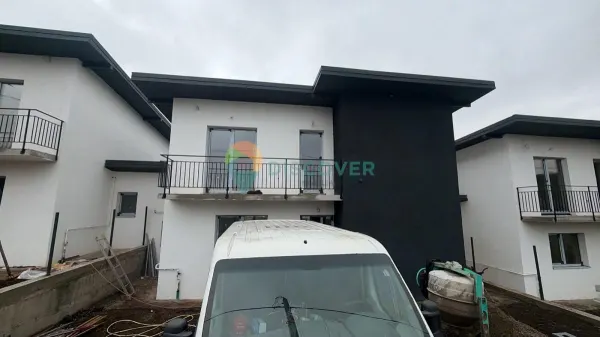 Casă 4 camere Valea Lupului - poza 2