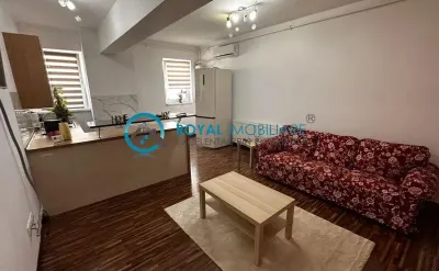 Royal Imobiliare - Inchiriere apartament 3 camere zona 9 Mai - Ploiesti